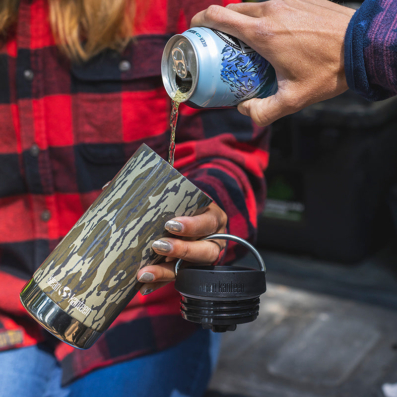 12oz-tkwide-with-cafe-cap-mossy-oak-z1 12oz_tumbler_mossyoak_bottomlands_beer_pour_square.jpg