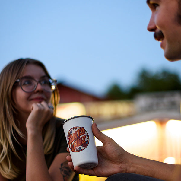 16oz-pint-cup-santa-cruz-e4 16oz_pints_santa_cruz_vacationdot_couple_square.jpg