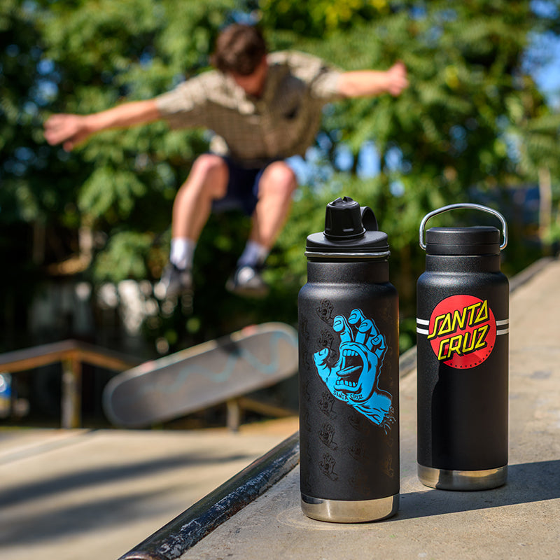 32oz-tkwide-with-twist-cap-santa-cruz-p5 32oz_20oz_water_bottles_santacruz_skater_ramp_square.jpg