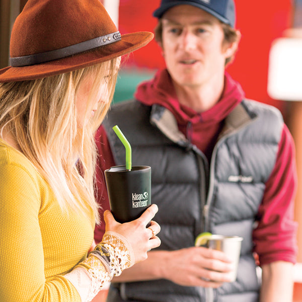 tumbler-straw-lid-with-straw-m8 K16VSSC-SB-guy-girl_style_9a499e23-5b7a-4a0d-b42e-d1b4b02627b2.jpg