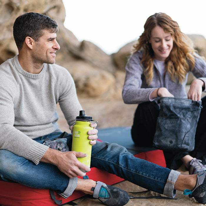 tkwide-chug-cap-v6 K32TKWSSL-JP-chug_cap_bouldering_lifestyle.jpg
