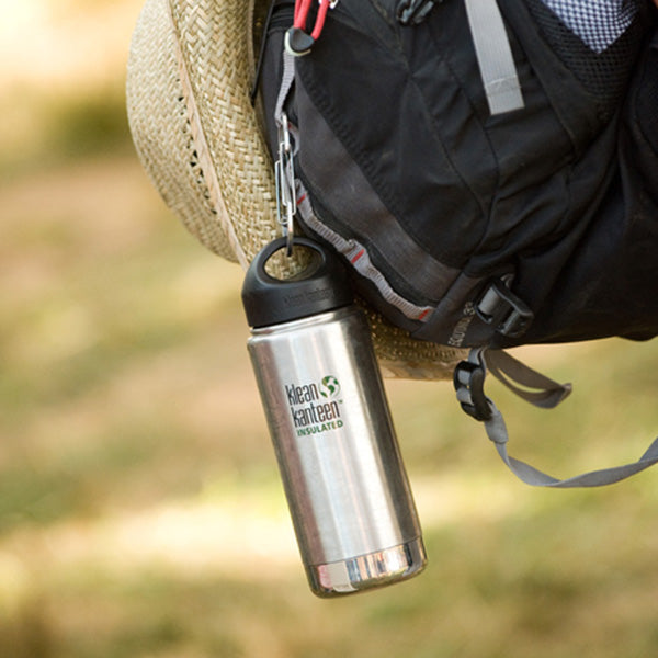 steel-s-biner-3-k9 carabiner_steel_bottle_backpack_lifestyle_dd4fef2d-f5d2-4f32-ac05-c706bd6b518e.jpg