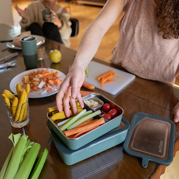 55oz-rise-food-box-big-meal-l5 rise_food_lunch_box_big_meal_veggie_dividers_square.jpg